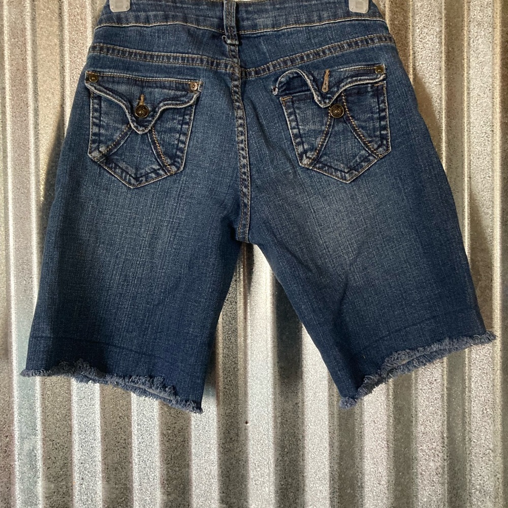 Reese brand womens jean shorts size 3/4